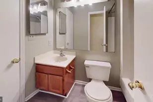 6008 Chestnut Hollow Ct, Centreville, VA 20121 - Photo 28