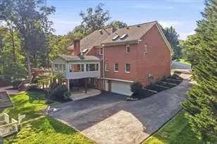 2716 Silkwood Ct, Oakton, VA 22124 - Photo 62