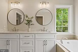 4103 Oak Village Landing, Fairfax, VA 22033 - Photo 24