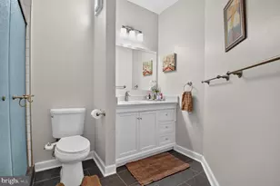 2921 Deer Hollow Way, Fairfax, VA 22031 - Photo 22