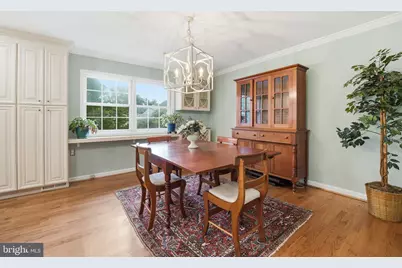 408 Holloway Court NE, Vienna, VA 22180 - Photo 8