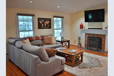 8097 Winding Way Court, Springfield, VA 22153 - Photo 10
