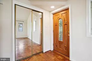 8509 Cyrus Pl, Alexandria, VA 22308 - Photo 2
