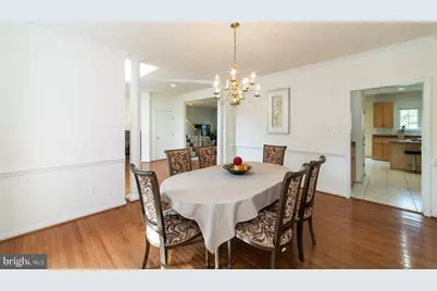 2944 Edgelea Road, Vienna, VA 22181 - Photo 8