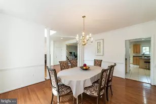 2944 Edgelea Rd, Vienna, VA 22181 - Photo 8