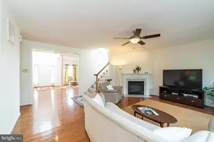 2944 Edgelea Rd, Vienna, VA 22181 - Photo 12