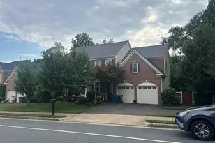 2944 Edgelea Rd, Vienna, VA 22181 - Photo 2