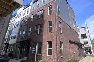 2433 Silver Line Aly, Herndon, VA 20171 - Photo 1