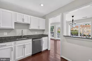 9254 Cardinal Forest Ln, Lorton, VA 22079 - Photo 14
