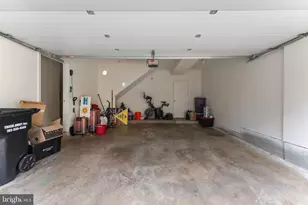 8074 Nicosh Cir Ln, Falls Church, VA 22042 - Photo 30
