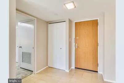1808 Old Meadow Road #910, McLean, VA 22102 - Photo 6