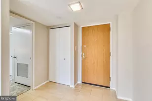 1808 Old Meadow Rd, McLean, VA 22102 - Photo 6