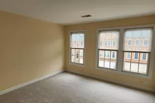 8021 Kidwell Town Ct, Vienna, VA 22182 - Photo 18