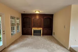 8021 Kidwell Town Ct, Vienna, VA 22182 - Photo 24