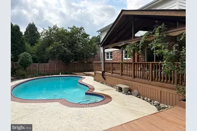 9217 Santayana Drive, Fairfax, VA 22031 - Photo 8