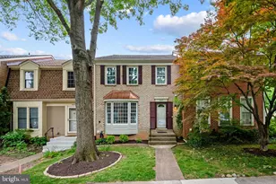 9639 Scotch Haven Dr, Vienna, VA 22181 - Photo 2