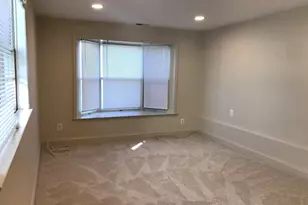 1820 Pimmit Dr, Falls Church, VA 22043 - Photo 6