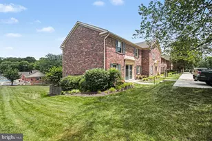 8418 Penshurst Dr, Springfield, VA 22152 - Photo 24