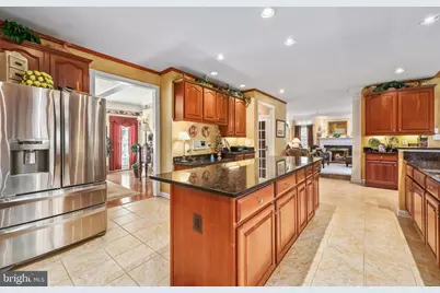12916 Hedgetop Drive, Herndon, VA 20171 - Photo 10