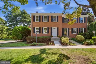9424 Goshen Ln, Burke, VA 22015 - Photo 1