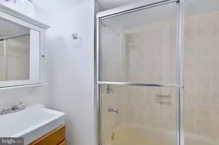 9424 Goshen Ln, Burke, VA 22015 - Photo 36