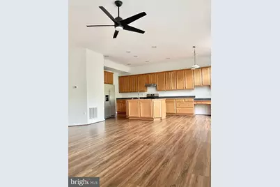2403 Cypress Green Lane, Herndon, VA 20171 - Photo 8