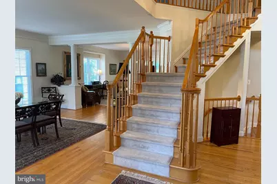 6915 Bonheim Court, McLean, VA 22101 - Photo 2
