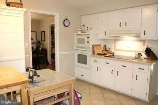3606 Barkley Dr, Fairfax, VA 22031 - Photo 4