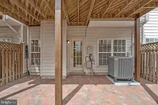 2849 Laura Gae Cir, Vienna, VA 22180 - Photo 52