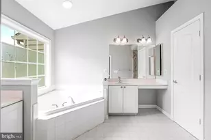 2849 Laura Gae Cir, Vienna, VA 22180 - Photo 52