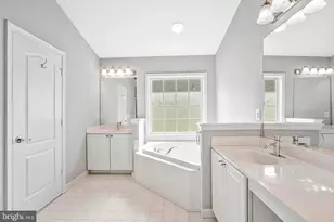 2849 Laura Gae Cir, Vienna, VA 22180 - Photo 32