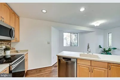 1661 Cedar Hollow Way, Reston, VA 20194 - Photo 10