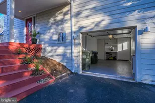 1661 Cedar Hollow Way, Reston, VA 20194 - Photo 2