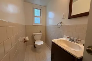 5835 Mt Vernon Dr, Alexandria, VA 22303 - Photo 4
