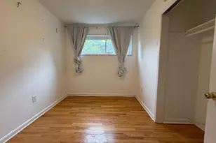 5835 Mt Vernon Dr, Alexandria, VA 22303 - Photo 8