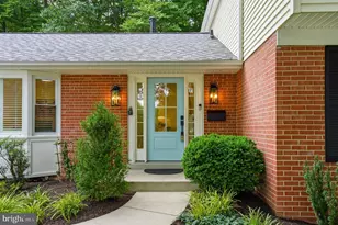 4908 Woodland Way, Annandale, VA 22003 - Photo 4
