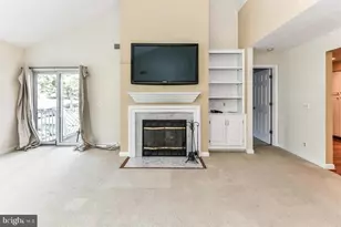 12010 Ridge Knoll Dr, Fairfax, VA 22033 - Photo 4