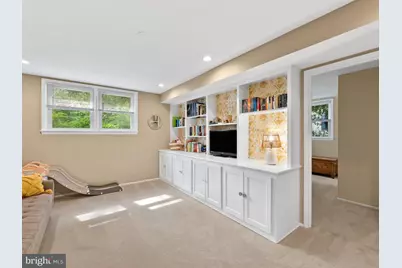 5208 Lindsay Street, Fairfax, VA 22032 - Photo 12