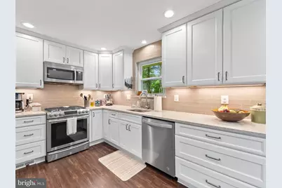 5208 Lindsay Street, Fairfax, VA 22032 - Photo 8