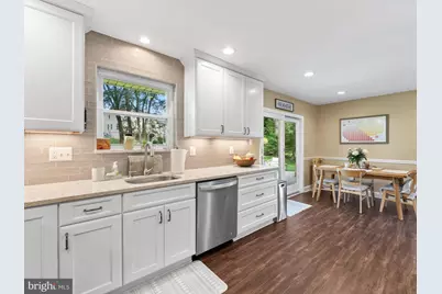 5208 Lindsay Street, Fairfax, VA 22032 - Photo 10