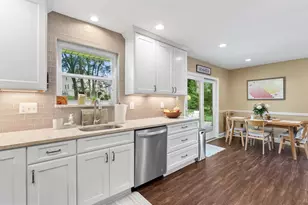 5208 Lindsay St, Fairfax, VA 22032 - Photo 10