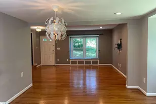 6223 Rathlin Dr, Springfield, VA 22152 - Photo 4