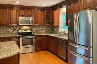 6223 Rathlin Dr, Springfield, VA 22152 - Photo 10