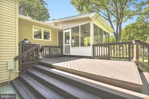 1715 Fox Run Ct, Vienna, VA 22182 - Photo 20
