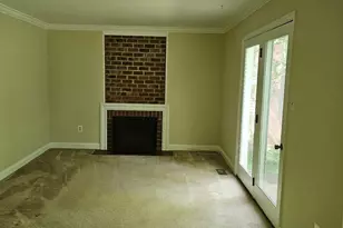 5243 Kaywood Ct, Fairfax, VA 22032 - Photo 4