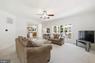 13614 Weinstein Ct, Centreville, VA 20120 - Photo 20