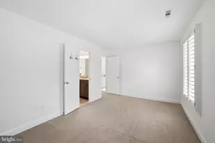 13614 Weinstein Ct, Centreville, VA 20120 - Photo 40