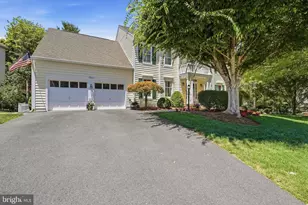 13614 Weinstein Ct, Centreville, VA 20120 - Photo 4