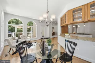 13614 Weinstein Ct, Centreville, VA 20120 - Photo 18