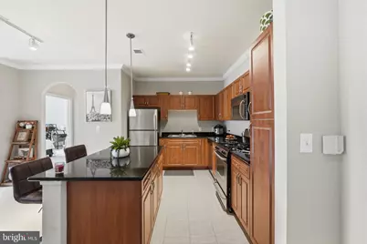 12957 Centre Park Circle #304, Herndon, VA 20171 - Photo 6
